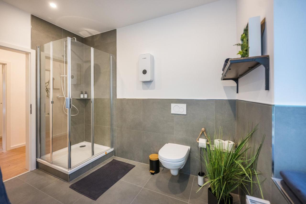 120Qm, Cozy Apartment, Sehr Zentral Am Hbf, 3Sz Koblenz  Kültér fotó